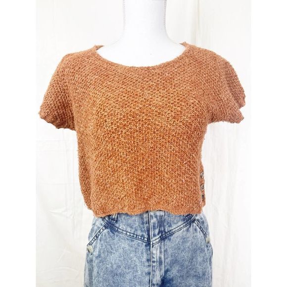 unknown Sweaters - Handknit Bespoke Vintage Short Sleeve Cropped Top With Button Detail